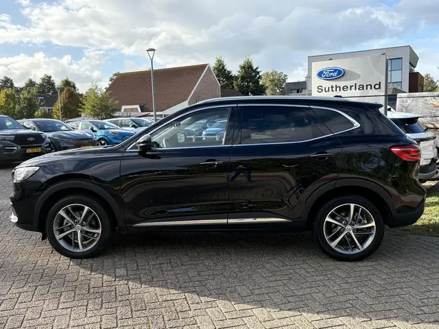 MG EHS 1.5 TGDI Luxury 2023 Hybride Benzine 4