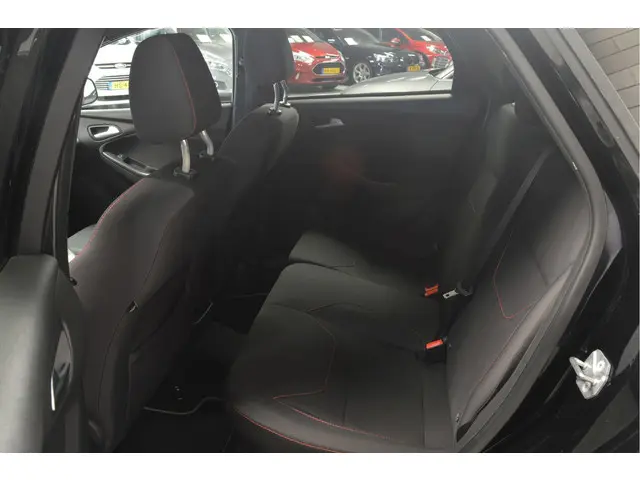 Ford Focus Wagon 1.0 2018 Benzine 8