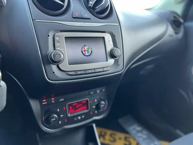 Alfa Romeo MiTo 0.9 TwinAir ECO Super 2018 Benzine 14