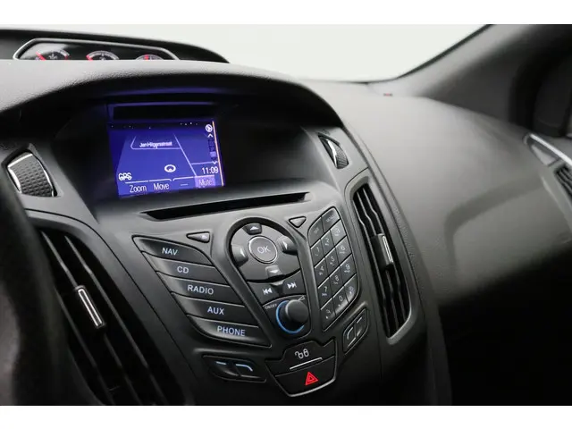 Ford Focus 2.0 EcoBoost ST-2 2012 Benzine 29