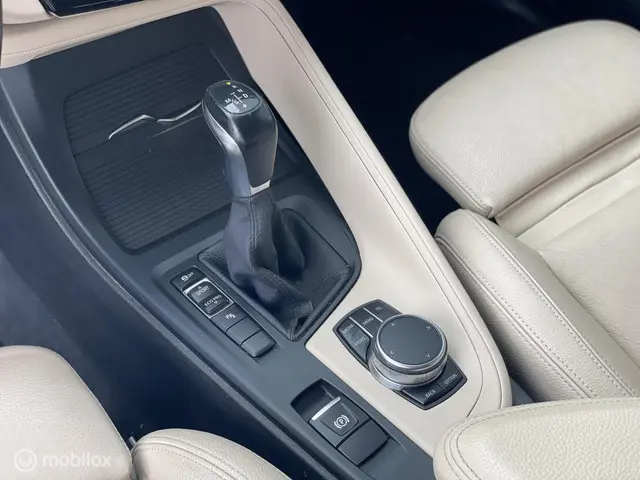 BMW X1 sDrive20i High Executive 2017 Benzine 19