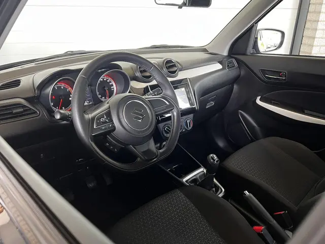 Suzuki Swift 1.0 Select 2019 Benzine 7