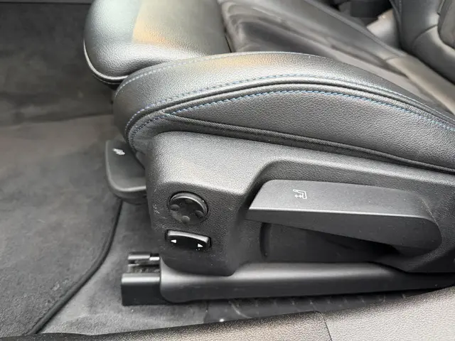 BMW 3 Serie 318i M Sportpakket 2021 Benzine 10