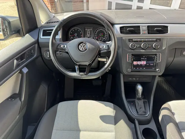 Volkswagen Caddy 1.4 TSI Trendline 7p 2019 Benzine 18