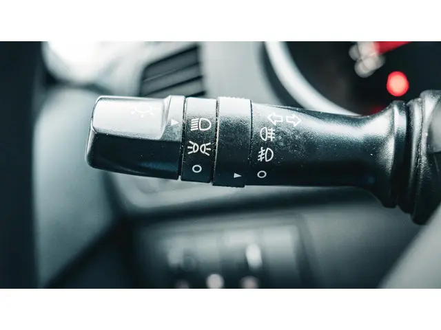 Kia Venga 1.6 CVVT Plus Pack AUTOMAAT NAVI 2013 Benzine 26