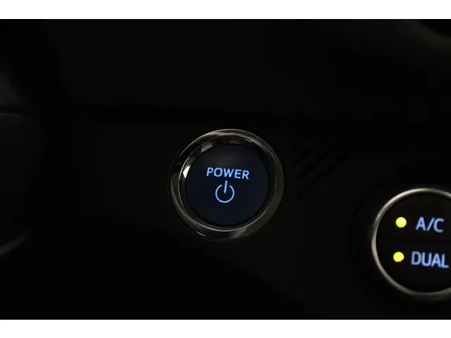 Toyota Yaris 1.5 Hybrid Aspiration 2017 Hybride Benzine 45