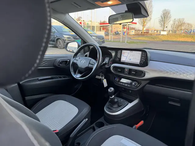 Hyundai i10 1.0 Premium 2022 Benzine 11