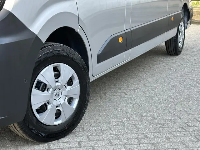 Nissan Interstar 2.3 dCi L3H2 Tekna 2024 Diesel 13