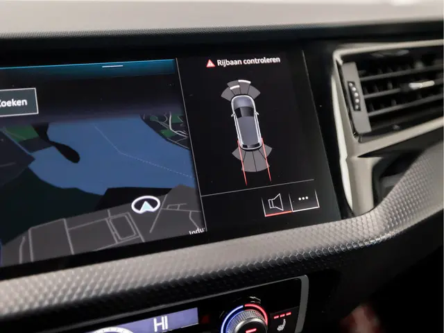 Audi A1 Sportback 30 TFSI S-Line Sport 2024 Benzine 17