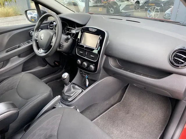 Renault Clio 0.9 TCe Limited 2018 Benzine 26