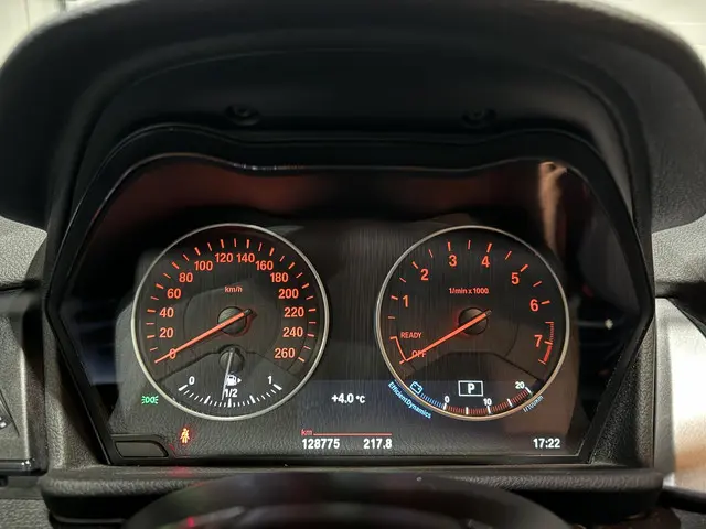 BMW 2 Serie Active Tourer 218i Business 2015 Benzine 9