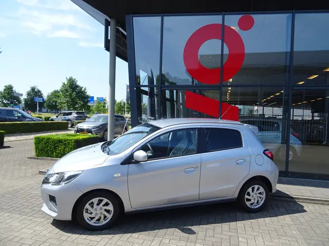 Mitsubishi Space Star 1.2 Dynamic *** ACTIE *** 2025 Benzine 5
