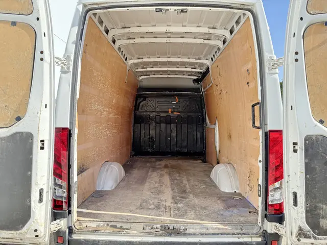 Iveco Daily 35S13 2017 Diesel 12