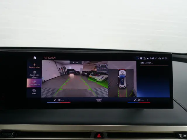 BMW iX xDrive40 M Gold Edition 77 kWh- 2021 Elektrisch 13