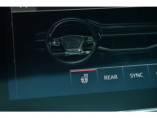 Audi Q8 55 TFSI e quattro S-Line 2022 Hybride Benzine 16