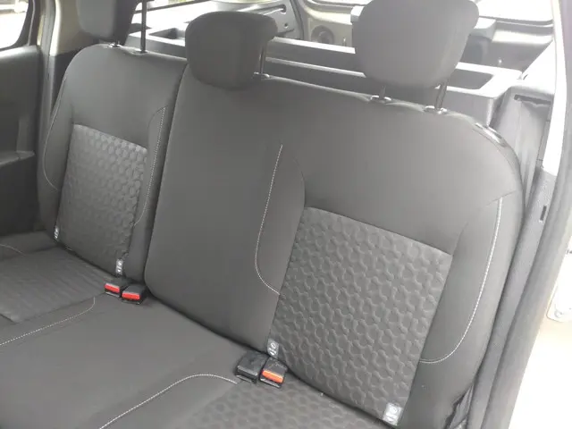 Dacia Logan MCV 0.9 TCe Lauréate 2015 Benzine 10