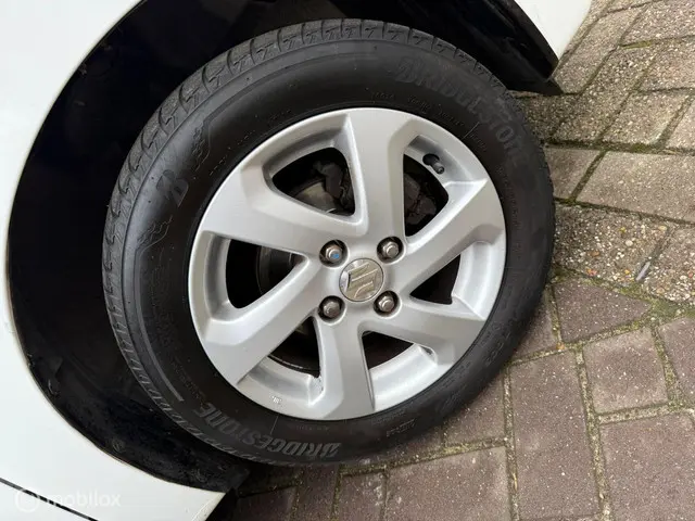 Suzuki Celerio 1.0 Exclusive 2016 Benzine 4