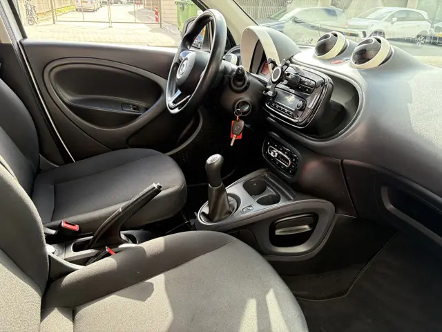Smart Forfour 1.0 Pure 2015 Benzine 11