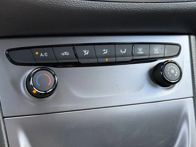 Opel Astra Sports Tourer 1.4 Business+ 2017 Benzine 27