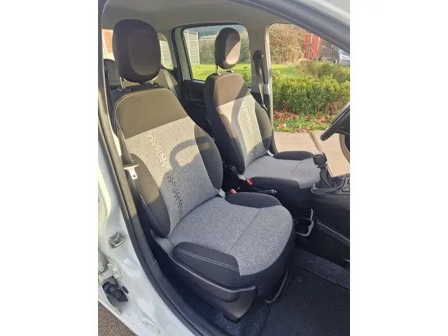 Fiat Panda 1.2 Lounge 2020 Benzine 20