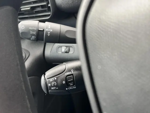 Peugeot Partner bestel 1.5 BlueHDI Asphalt 2019 Diesel 24