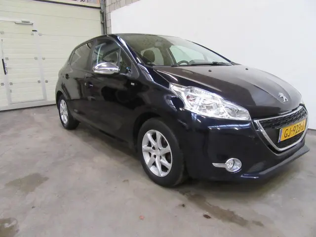 Peugeot 208 1.2 PureTech Style Pack 2015 Benzine 4