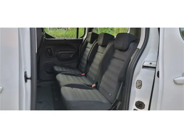 Opel Combo Tour 1.2 Turbo L2H1 Edition 7p. 2020 Benzine 20