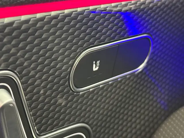 Mercedes-Benz A-Klasse 200 Premium Plus 2021 Benzine 31