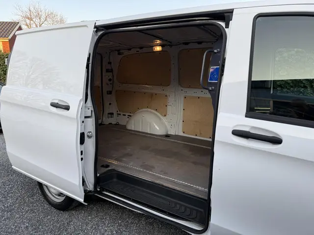 Mercedes-Benz Vito 114 CDI Lang 2020 Diesel 9