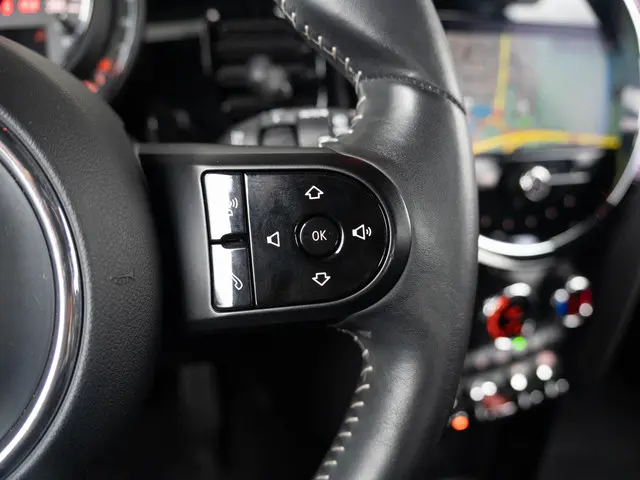 MINI 5-Deurs Cooper 2022 Benzine 28