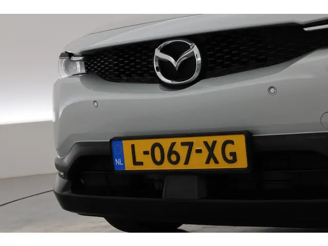 Mazda MX-30 e-SkyActiv 145 36 kWh 2021 Elektrisch 32