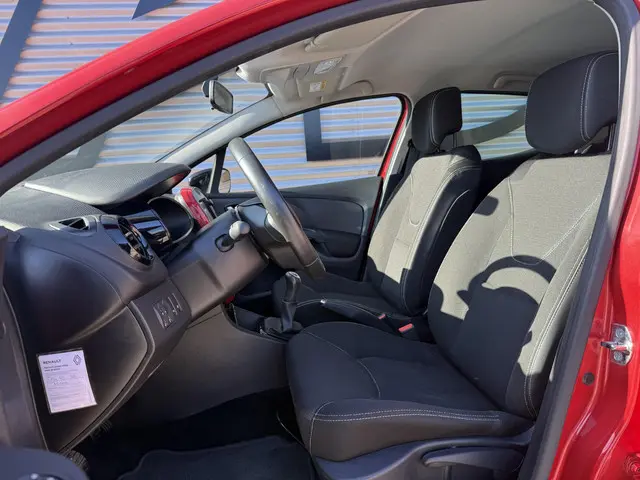 Renault Clio 0.9 TCe Expression 2016 Benzine 8