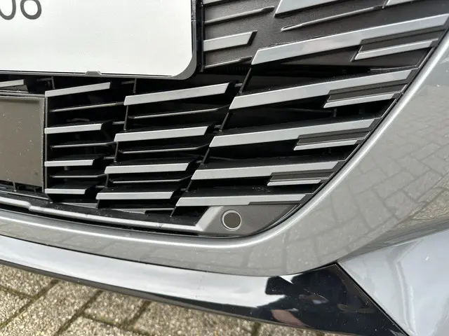 Peugeot 208 1.2 Turbo 100 PK Allure 2025 Benzine 44