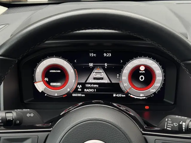 Nissan QASHQAI 1.3 MHEV N-Connecta 2023 Benzine 27