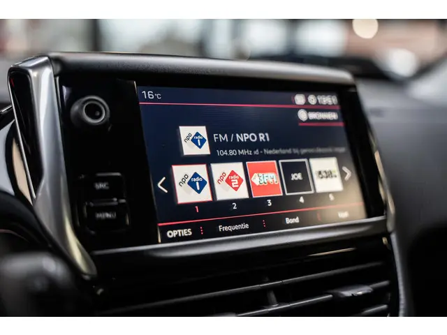 Peugeot 2008 1.2 PureTech GT-line 2018 Benzine 21