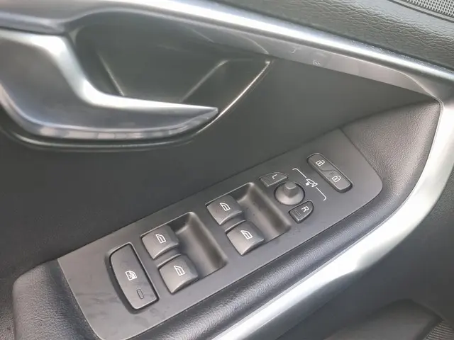 Volvo V40 2.0 D2 R-Design 2017 Diesel 12