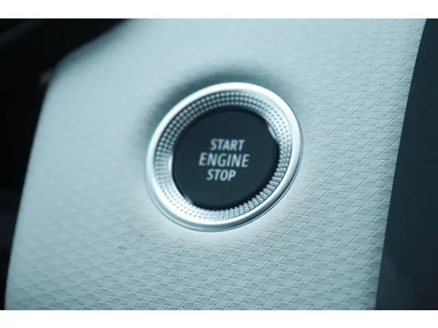Renault Clio 1.0 TCe 90 Techno 2023 Benzine 33