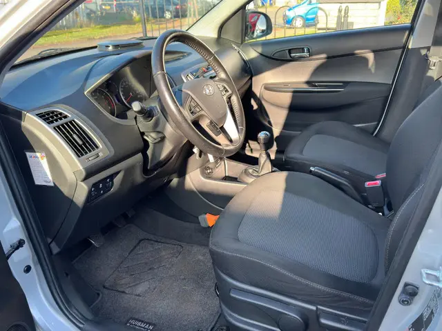 Hyundai i20 1.2 HP i-Motion 2016 Benzine 7