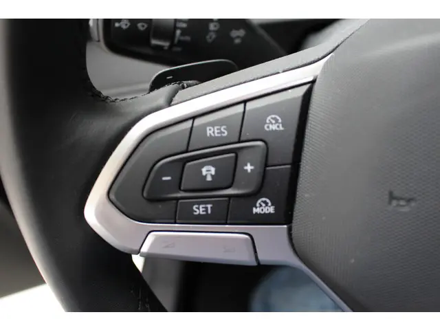 Volkswagen Tiguan 1.5 eTSI Life 150pk DSG 2024 Benzine 11