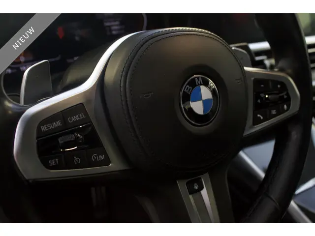 BMW 3 Serie 320i High Executive 2022 Benzine 13