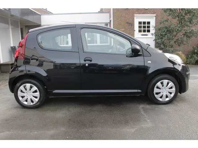Peugeot 107 1.0 Access Accent 5 Drs | Airco 2013 Benzine 7