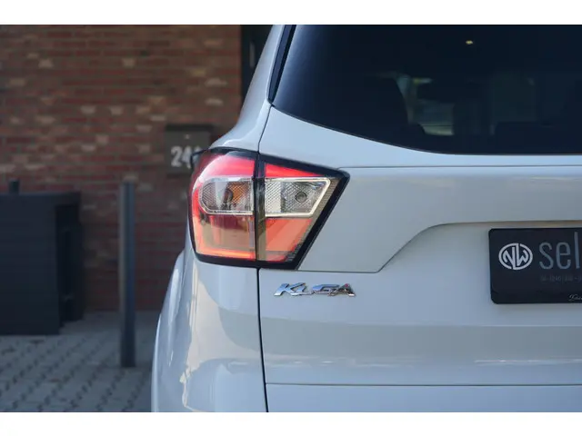 Ford Kuga 1.5 EcoBoost ST Line 2018 Benzine 22