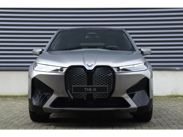 BMW iX xDrive40 High Executive 2026 Elektrisch 3