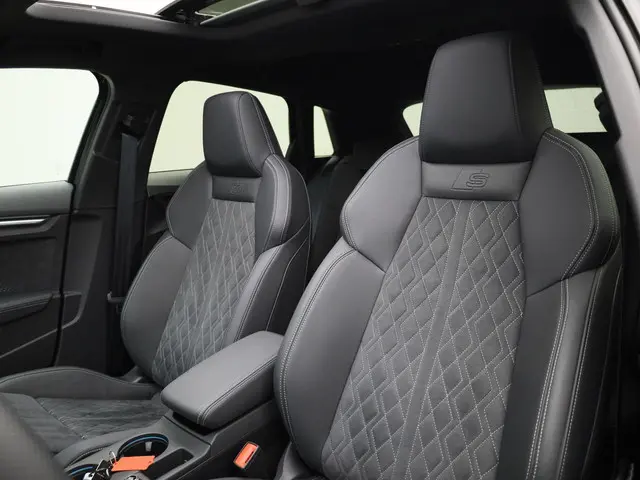Audi S3 Sportback 2.0 TSFI/333PK S3 quattro 2024 Benzine 5