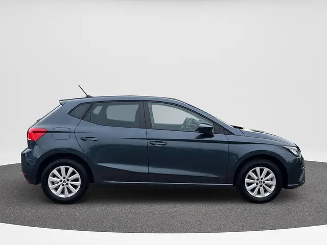 SEAT Ibiza 1.0 TSI Style Business Connect 2024 Benzine 10
