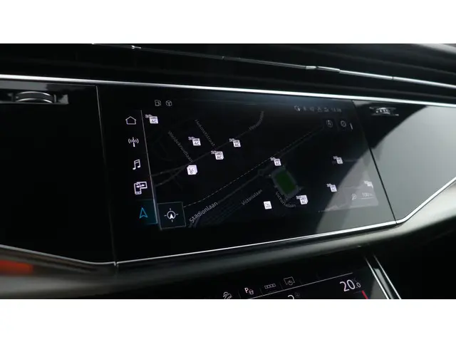 Audi Q7 55 TFSI e quattro Pro Line S 2021 Benzine 18