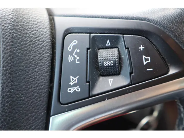 Opel Zafira Tourer 1.4 Cosmo 2012 Benzine 26