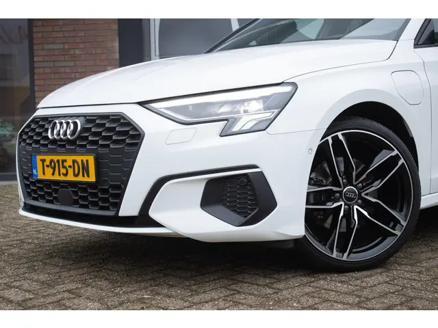 Audi A3 Sportback 40 TFSI e Edition 2021 Hybride Benzine 5