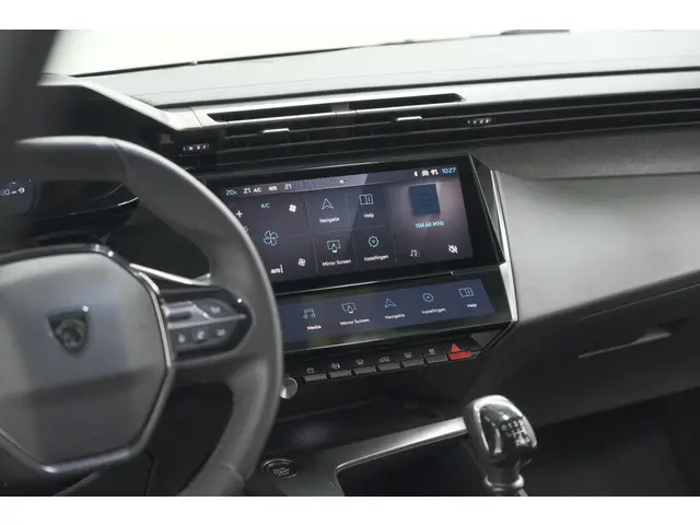 Peugeot 308 PureTech 130 Allure 2022 Benzine 46