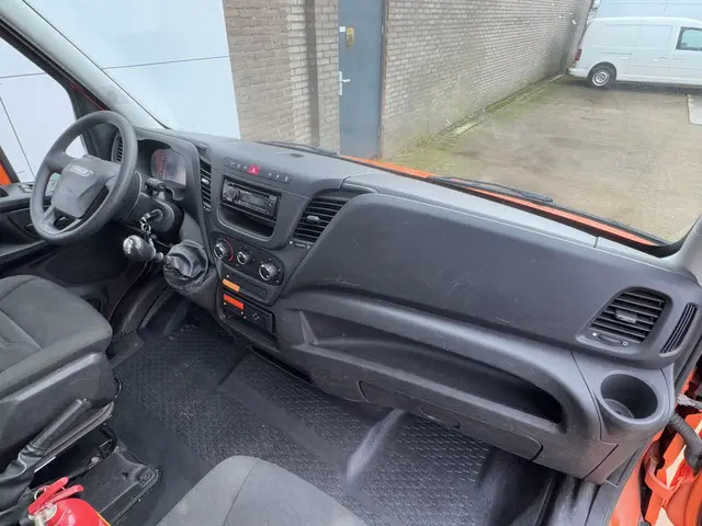 Iveco Daily 35C15 2016 Diesel 8